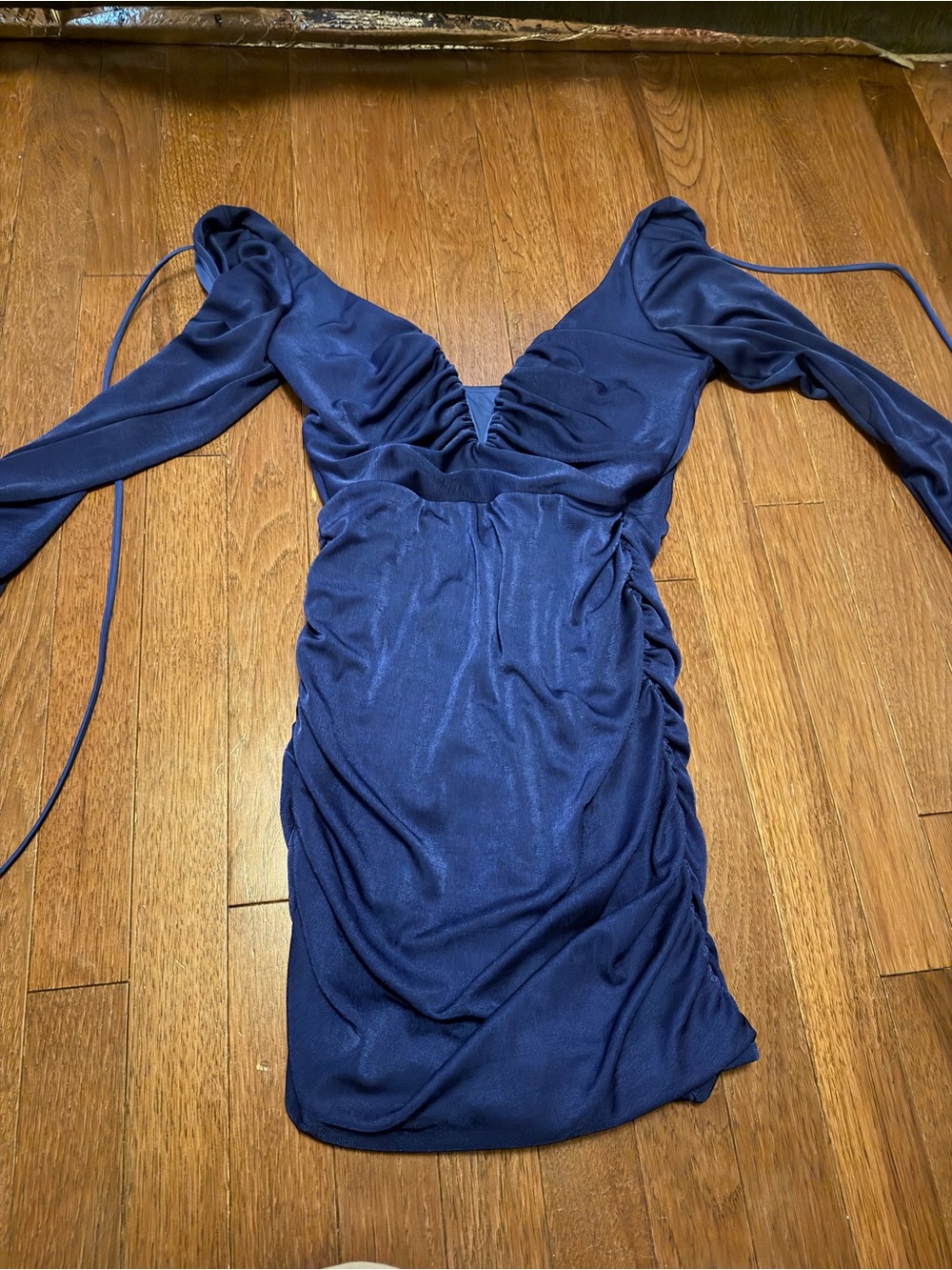 Lucy in the Sky Navy Blue Ruched V-Neck Long Sleeve Dress